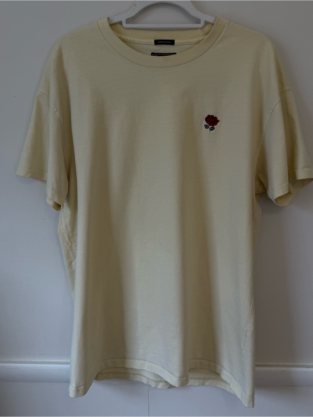 Abercrombie & Fitch Mens Oversized T-Shirt Medium yellow Cotton Rose Embroidered